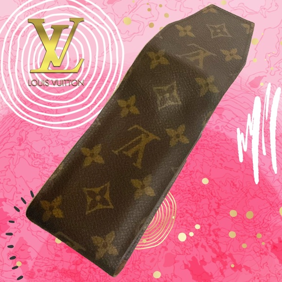 Louis Vuitton Brown and Gold Monogram Cigarette/Accessory Case..no callouts - Picture 5 of 7